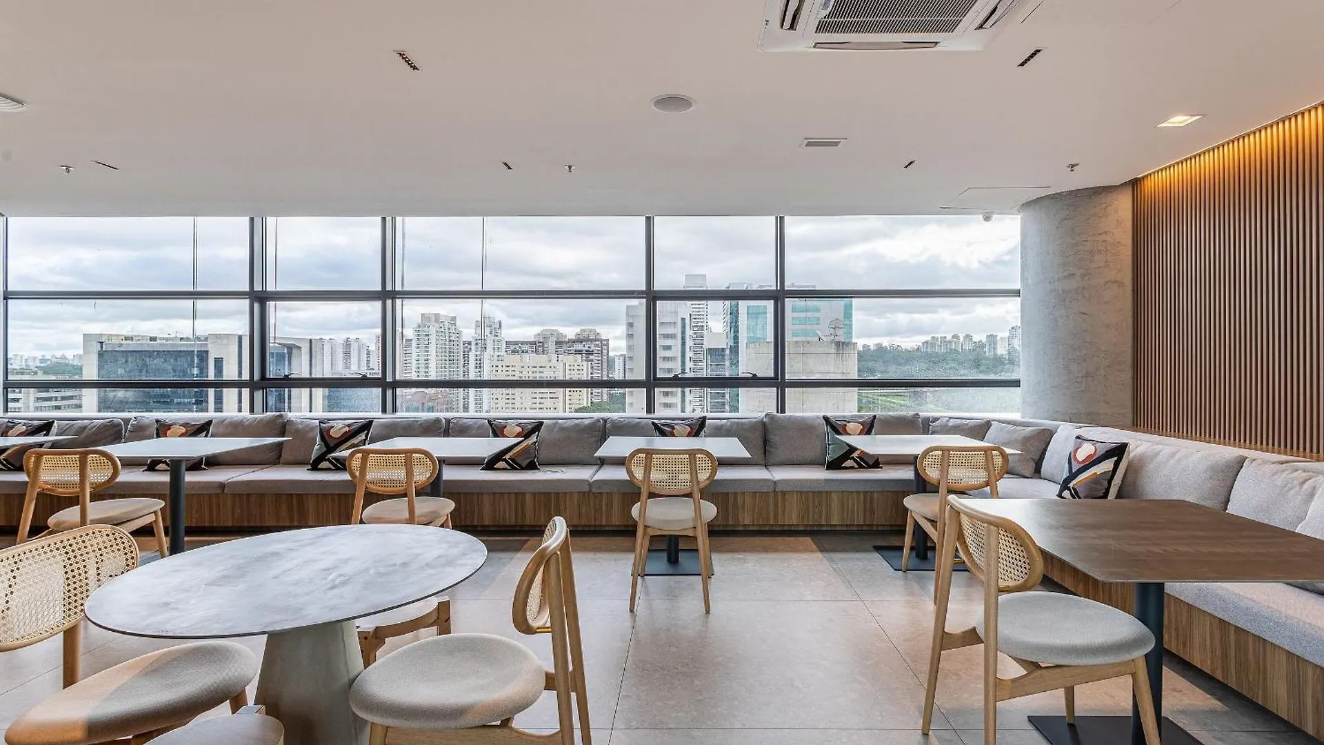 Apartament Residencial Alto Padrao Proximo A Business Center Na Nacoes Unidas - Avnu São Paulo Brazylia